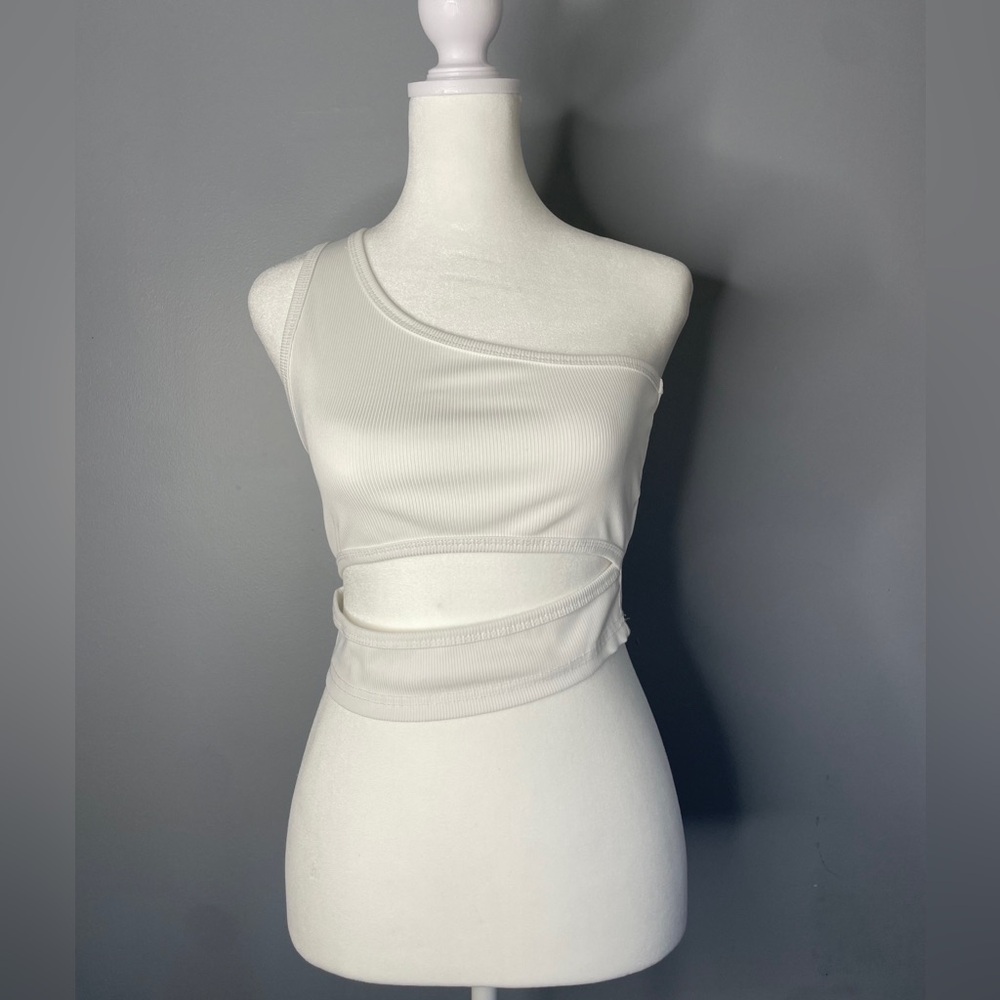 White crop top